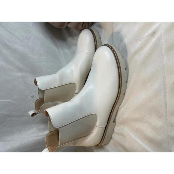 Oasis Society Chic White Chelsea Boots Size 10 - Picture 2 of 7
